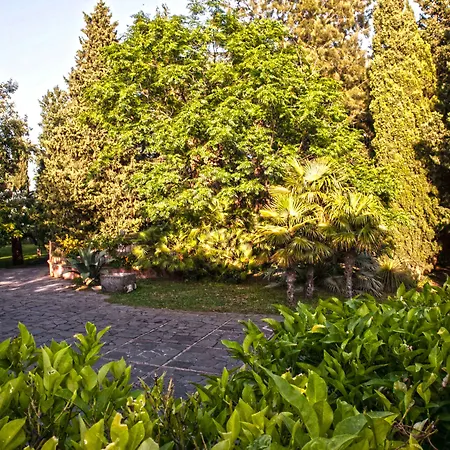 Etna Botanic Garden Mascalucia